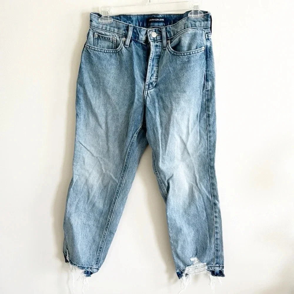 Calvin Klein light wash high rise distressed classic straight jeans size 27